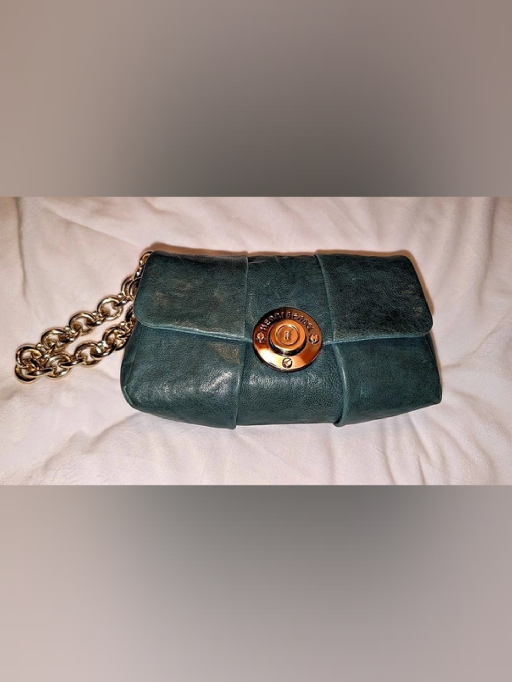 Henri Bendel Chain Clutch in Green